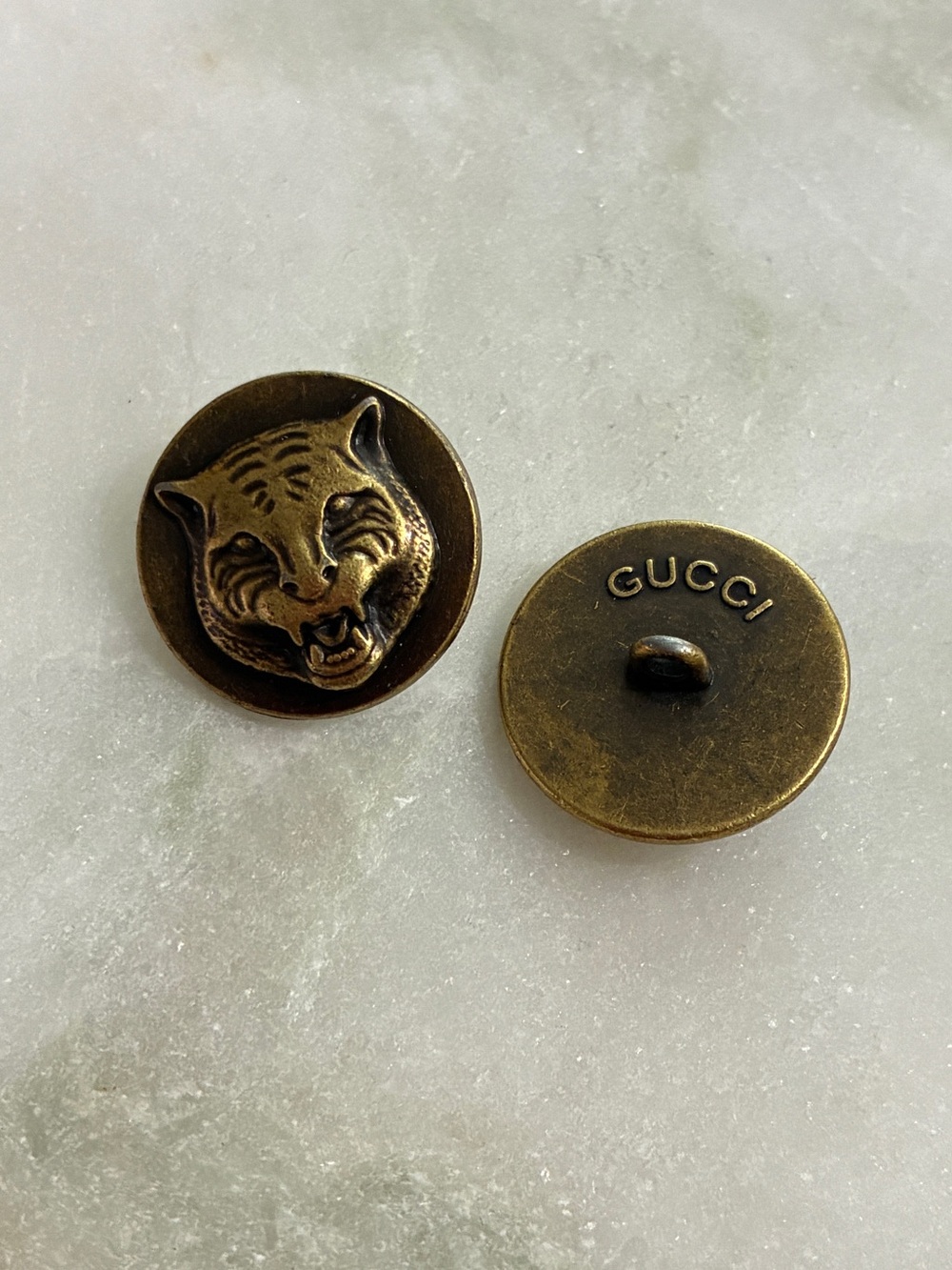2 Auth Gucci Buttons Metal Tiger